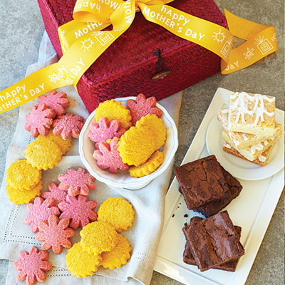 50827_Mothers_Day_Basket_Gift_Assortment_LGR.jpg