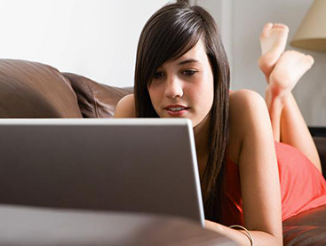 teenage-girl-using-laptop.jpg