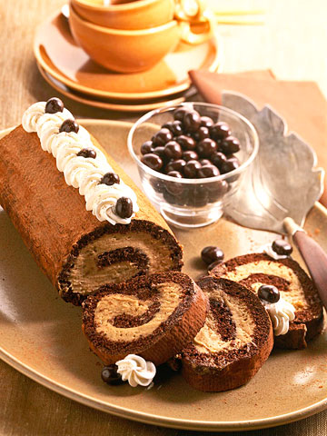 Holiday Cake Roll Recipe Family Circle Holiday Cake Roll Recipe Family Circle
