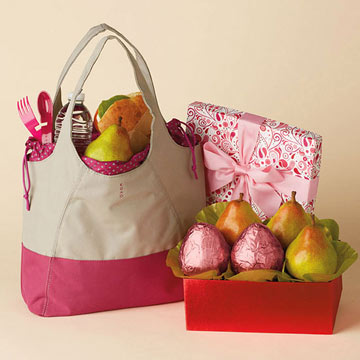 Harry-and-David-Pink-Pear-Tote-Gift.jpg