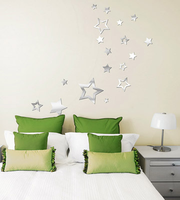 Lot-26_Acrylic-Mirror-Star-Decals_On-Wall.jpg