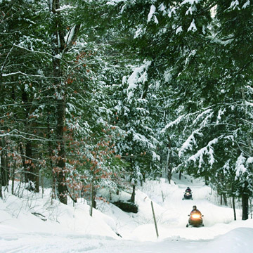 Maine-snowmobiling.jpg