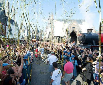 Slide10_image_572_one-year_anniversary_of_the_wizarding_world_of_ha_high.jpg