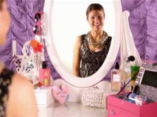 Pretty Prom Hair: How to Make a Teased Ponytail