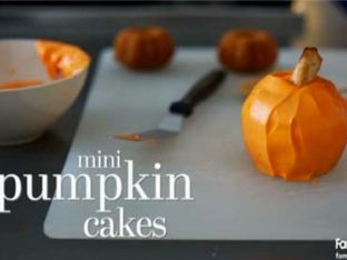 Mini Pumpkin Cakes