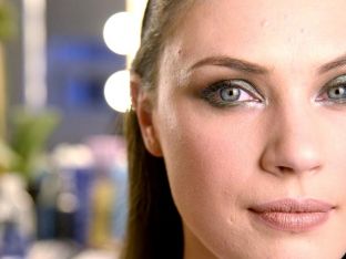 Beauty Insider: Emerald Green Smokey Eye