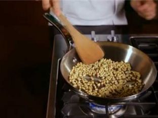How to Toast Nuts
