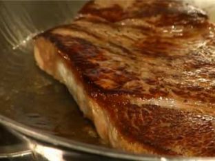 Kitchen Basics: How to Sear a Steak