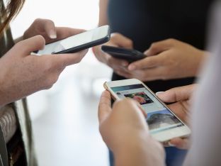 teens on phones