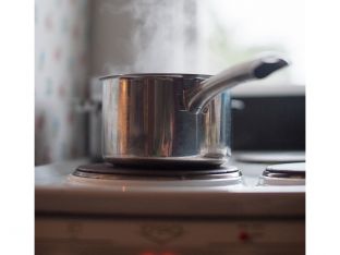 boiling water in pot