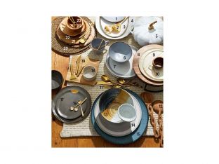 thanksgiving table