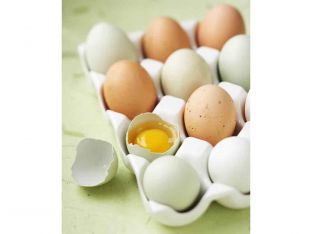 whole eggs brown and white
