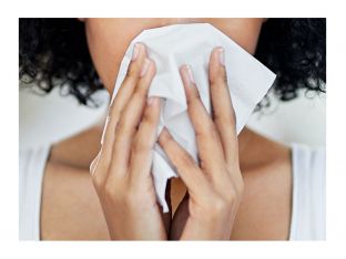 woman with allergies