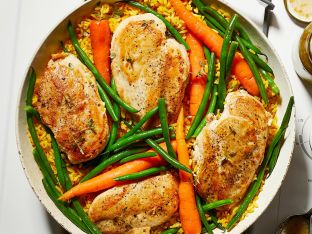 chicken breasts with carrots and beans