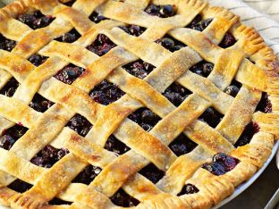 Blueberry-Thyme Pie