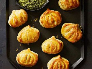 Chicken Artichoke Puffs