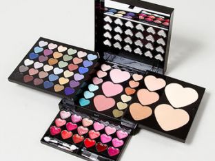 makeup_kit.jpg
