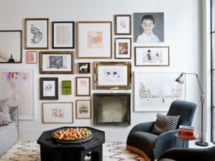 _Gallery-Wall-102696466.jpg
