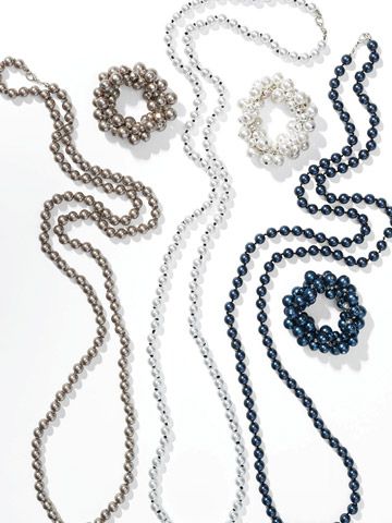 22-WhiteHouseBlackMarketBeadedNecklace-48-andStretchBracelet-38.jpg