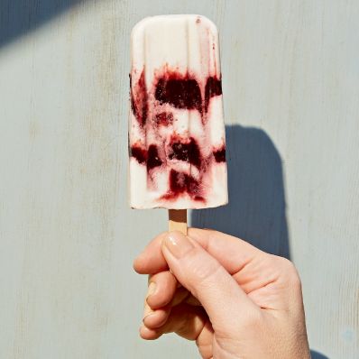 ice pops with cherries and yogurt