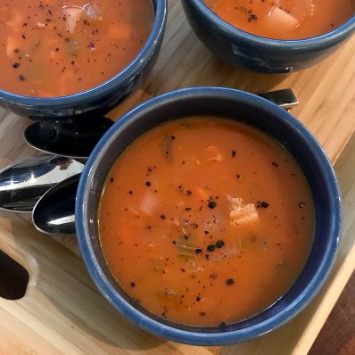 bowls of manhattan clam chowder