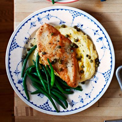 Chicken Piccata with mashed potatoes and green beans
