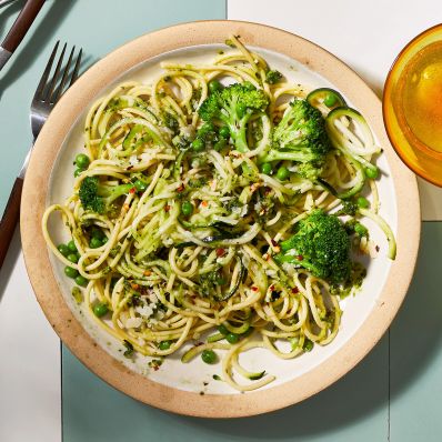 broccoli and pesto with spaghetti