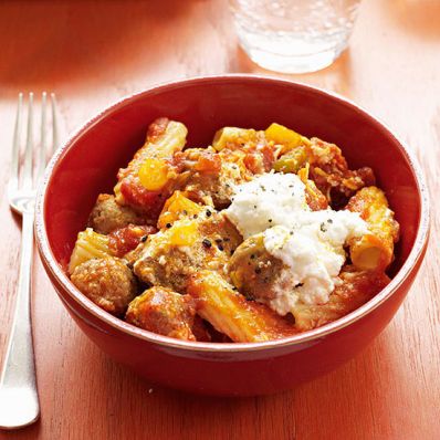 Rigatoni and Meatball Gratin