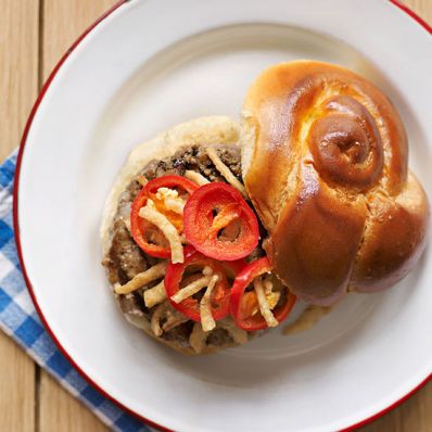 Pork Burgers Stuffed with Manchego