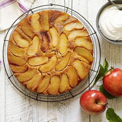 Salted Caramel Apple Cake