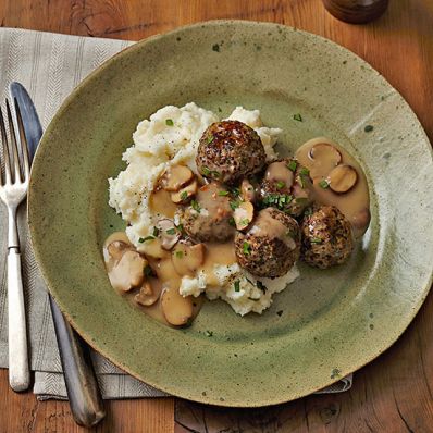 Turkey-Quinoa Meatballs with Mushroom Gravy