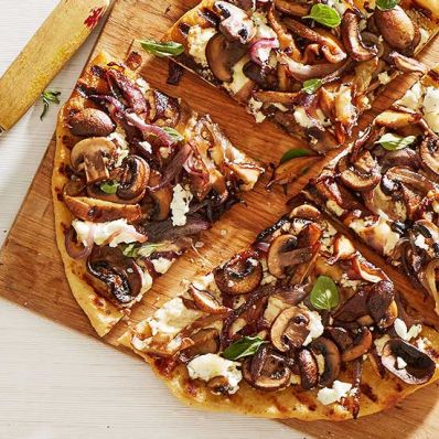 Caramelized Onion and Mushroom Pizza