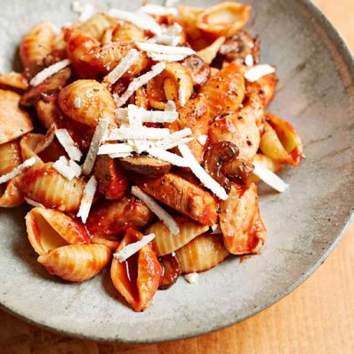Arrabbiata Sauce with Chicken and Mushrooms