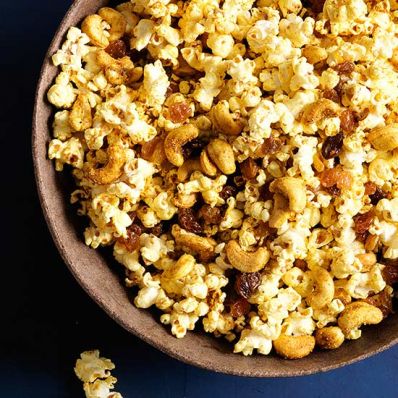 Curried Popcorn and Cashews