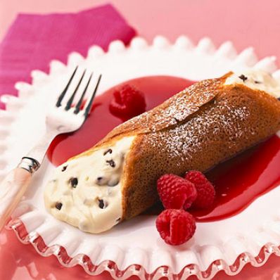 Mocha Crepes With White Chocolate Ganache