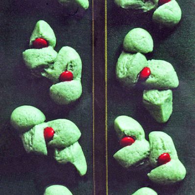 Holly Clusters