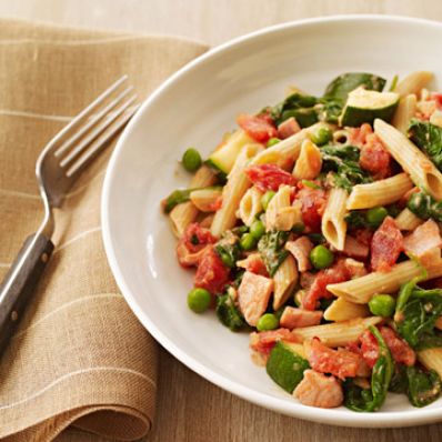 Penne With Vodka Sauce and Vegetables