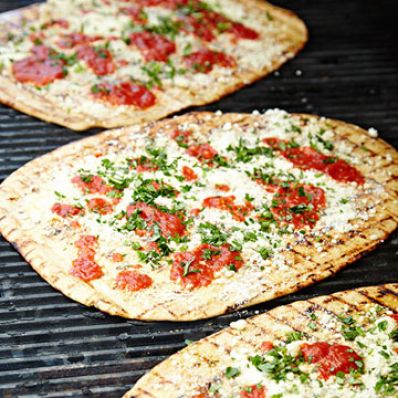 Grilled Pizza Margherita