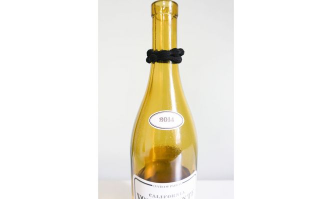 wine bottles hair tie