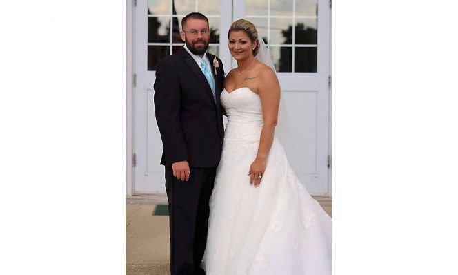Melissa Mountain AFTER weight loss, at wedding with husband